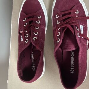 Superga Women's Burgundy Sneakers